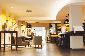 Lobby-Lounge