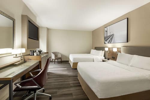 In-room safe, blackout curtains, free WiFi, bed sheets