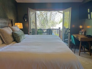 Jordan Pines - King Bed Ensuite