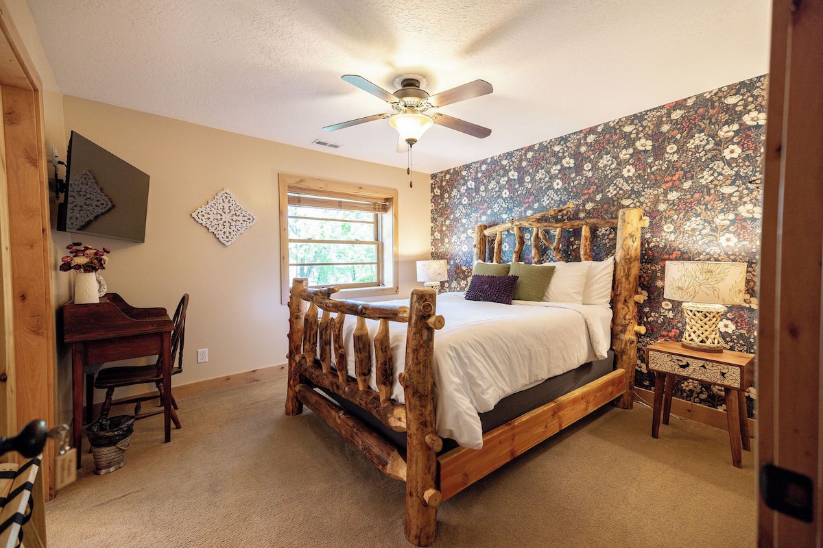 Wasatch Wildflowers - Queen Bed Ensuite | Arbejdsområde til bærbare computere, gratis Wi-Fi