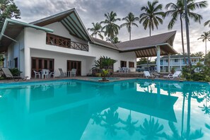 Front of property - Habitaciones Playa Coson (Las Terrenas)