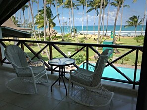 Luksusrom, sjøutsikt | Terrasse/patio