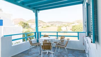 Apartment, 2 Bedrooms (Quintuple) | Balcony view