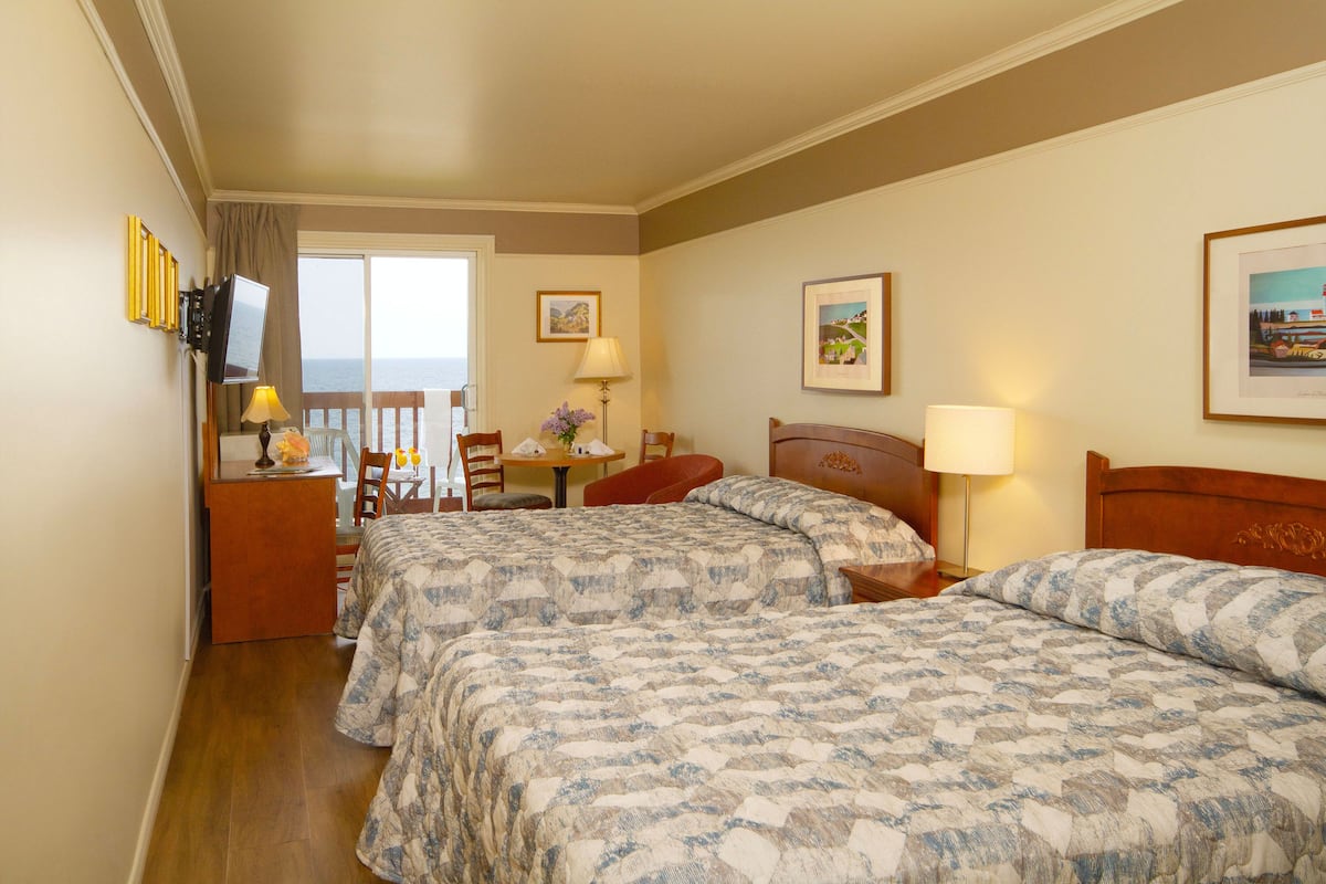 Room 2 Queen Beds - Annex Building East, Sea view and balcony | Iron/ironing board, free WiFi, bed sheets, wheelchair access