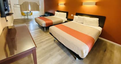 Revelstoke Gateway Inn