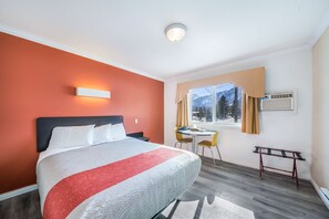 Room amenity - Revelstoke Gateway Inn (Revelstoke)
