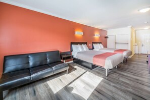 TV - Revelstoke Gateway Inn (Revelstoke)