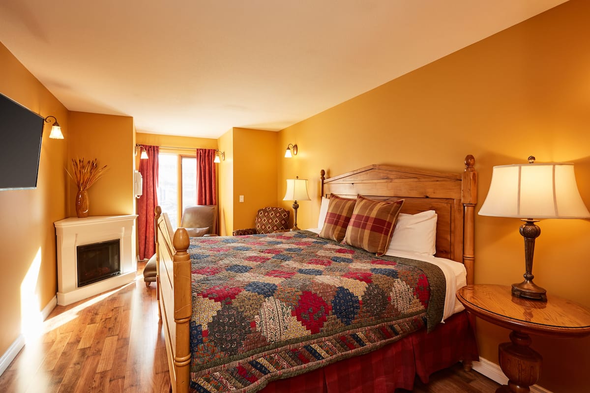 Superior Room, 1 King Bed (Larch) | Individually decorated, individually furnished, free WiFi, bed sheets