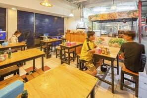 Shopping centre - Gems Park Don Mueang (Bangkok)