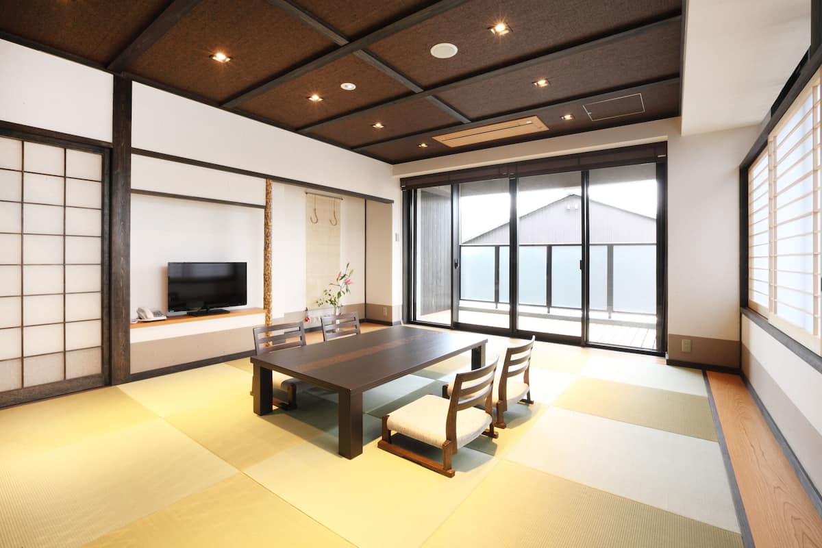 Japanese Traditional Room : 2 meals (No Child Allowed, Check in until 7pm) | Hochwertige Bettwaren, Daunenbettdecken, Zimmersafe