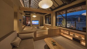 Japanese Style Room With Open-Air Bath (Room #403) : 2 meals (No Child Allowed, Check in until 7pm)  | 고급 침구, 오리/거위털 이불, 객실 내 금고, 노트북 작업 공간