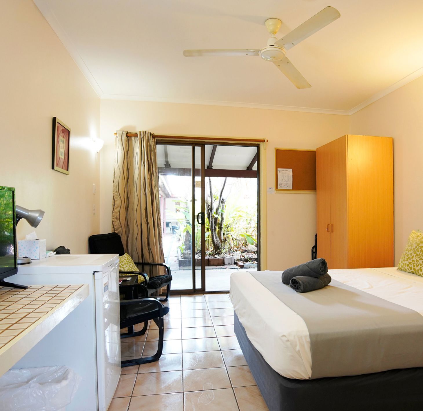 Individuell dekoriert, individuell eingerichtet, Schreibtisch