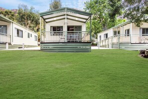 Front of property - Breeze Holiday Parks - Halls Gap (Halls Gap)