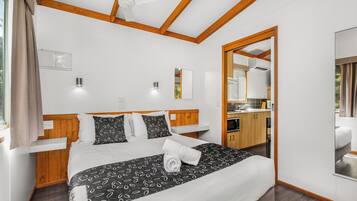 Two Bedroom Cabin - Accessible | 2 bedrooms, premium bedding, individually furnished, bed sheets
