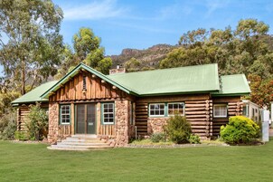 传统小屋, 2 间卧室, 壁炉, 山景 | 客房景观