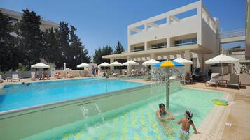 Seasonal outdoor pool, pool umbrellas, sun loungers