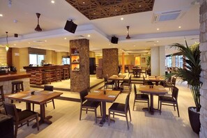 Dining - Nelia Gardens (Ayia Napa)