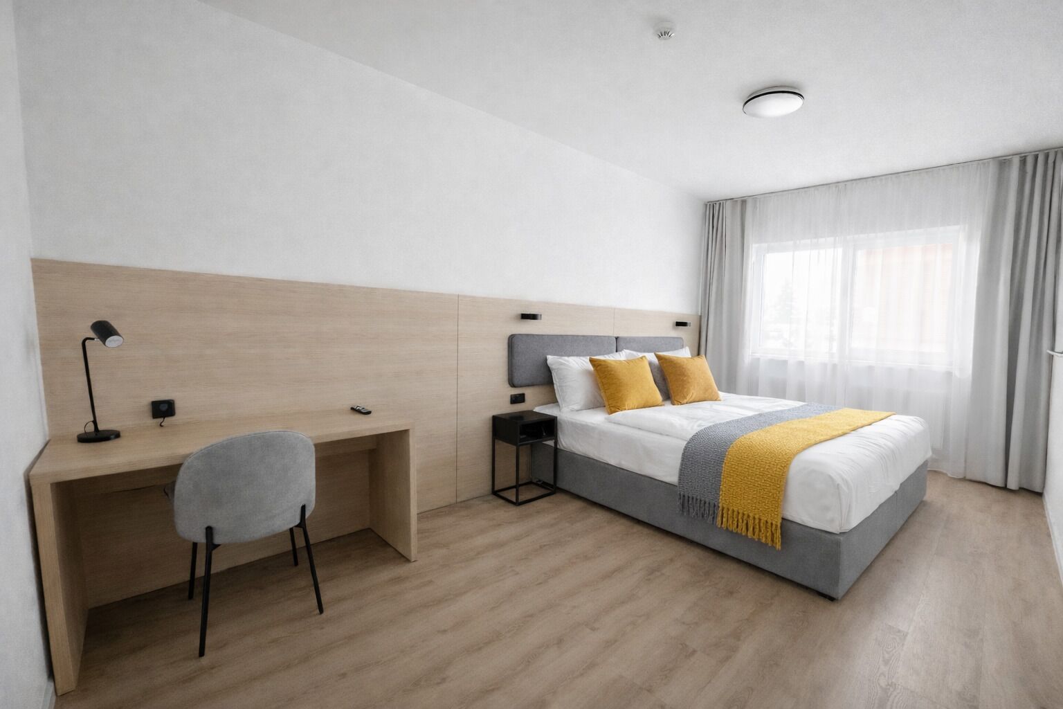 Exclusive Apartment | Minibar, in-room safe, desk, free WiFi