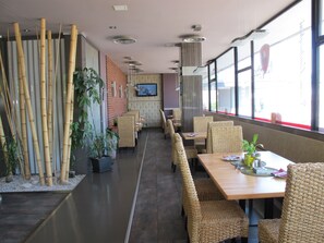 Desayuno buffet incluido todos los días