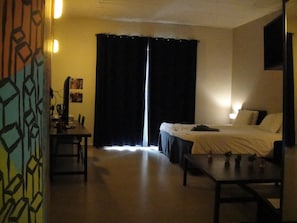 Premium-Suite, 1 Schlafzimmer, Stadtblick | Minibar, Zimmersafe, Schreibtisch, Verdunkelungsvorhänge