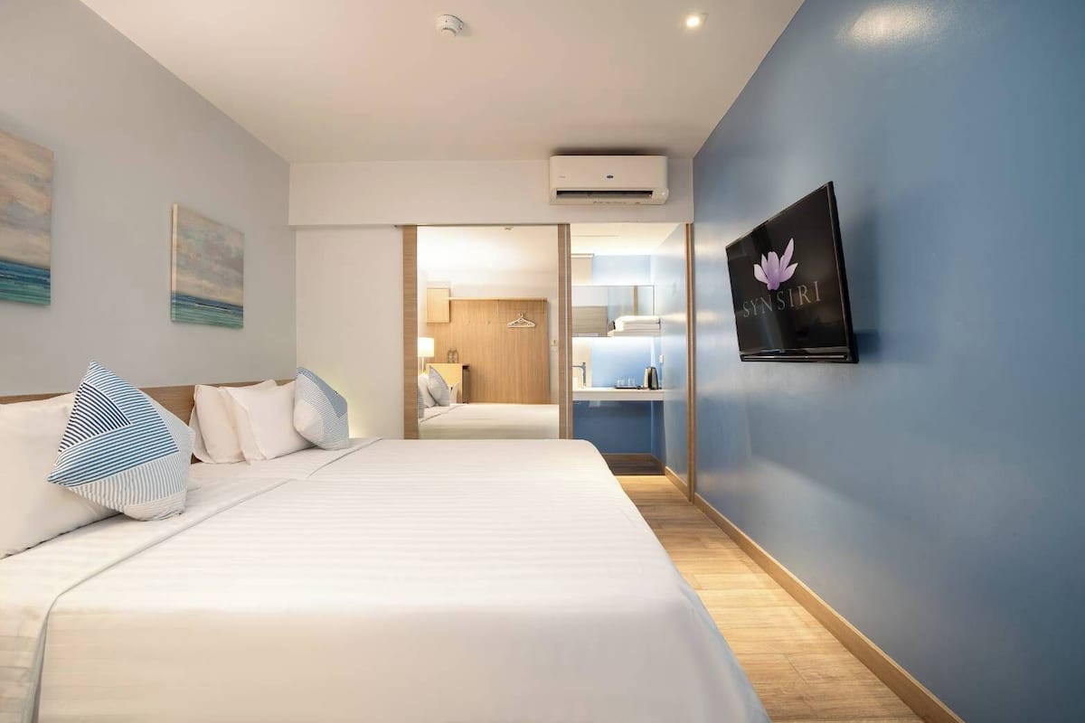 Deluxe Twin Room | Blackout drapes, free WiFi, bed sheets