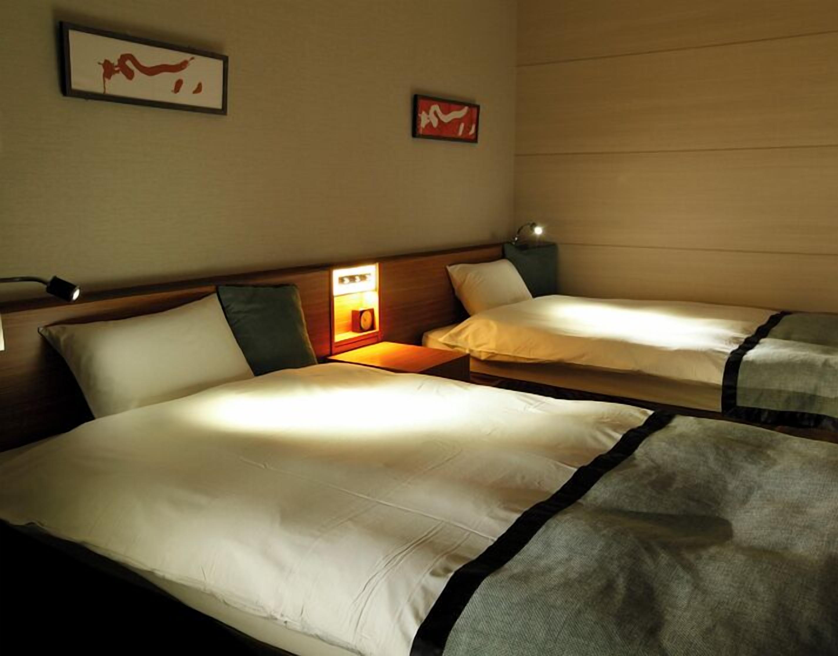 Bureau, espace de travail pour ordinateur portable