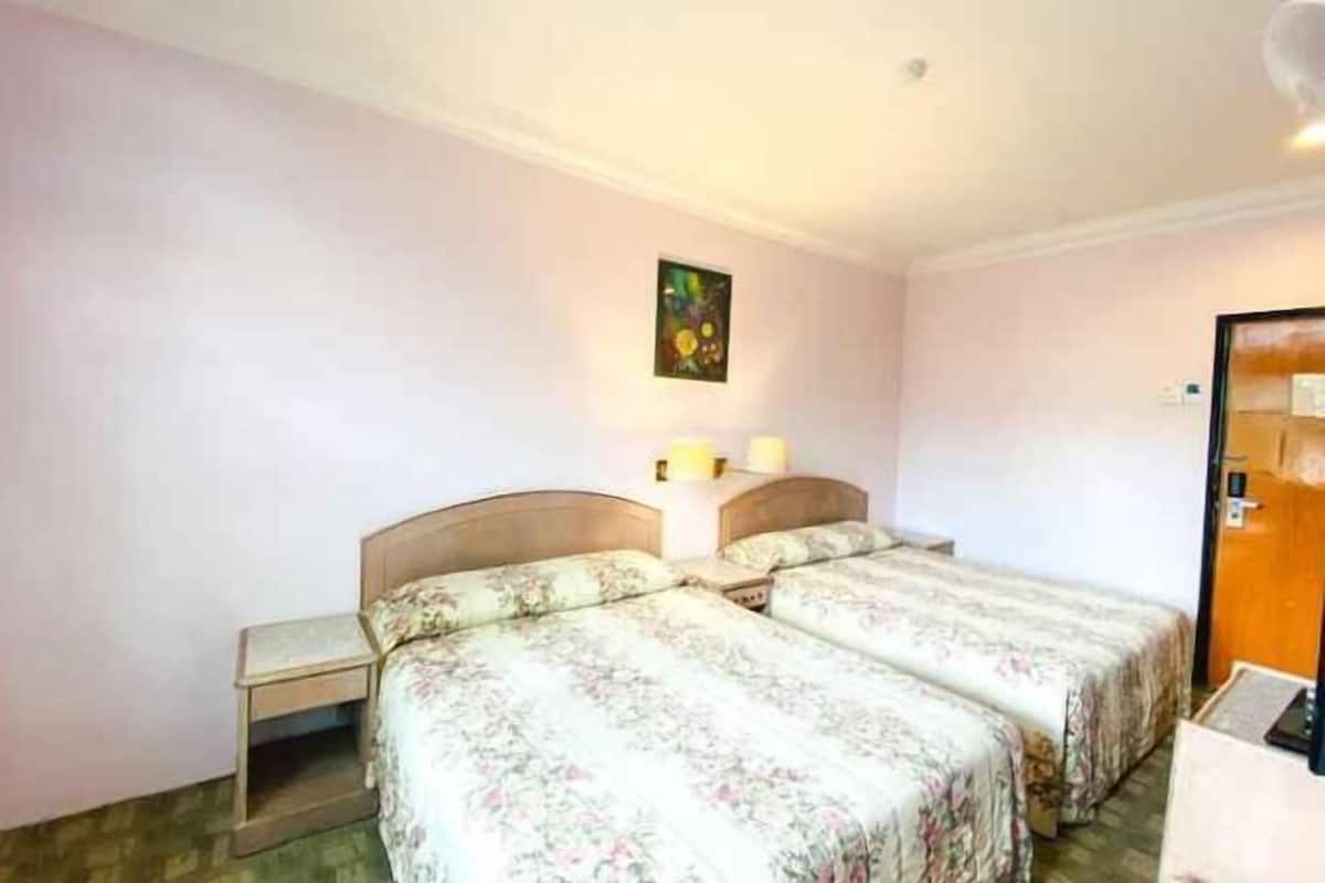 In-room safe, desk, iron/ironing board, free WiFi