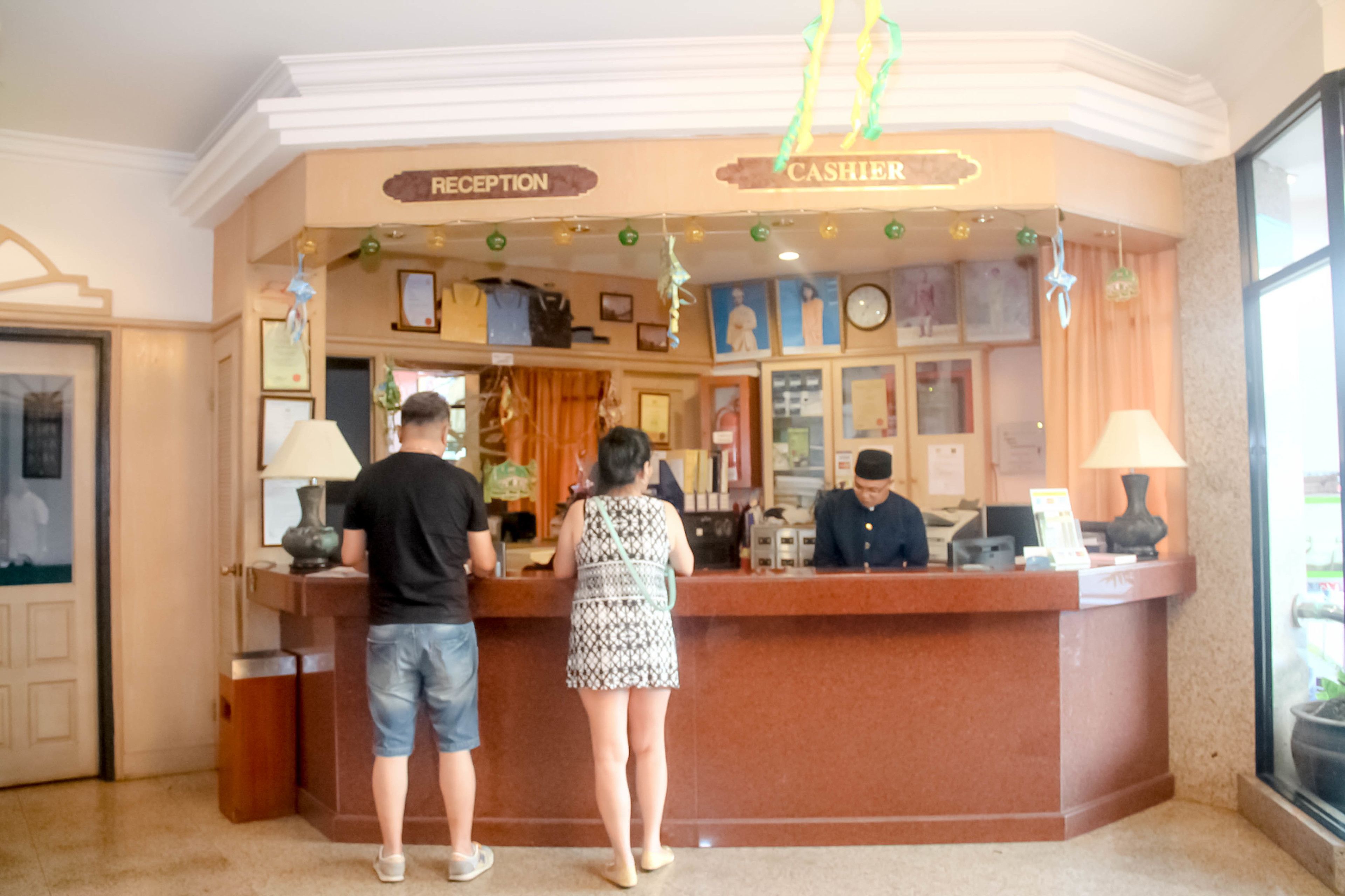 Quầy tiếp tân
