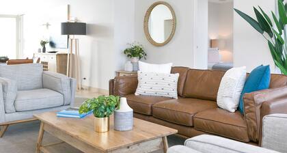 Sullivans Cove Apartments