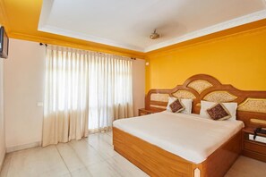 In-room safe, desk, iron/ironing board, rollaway beds