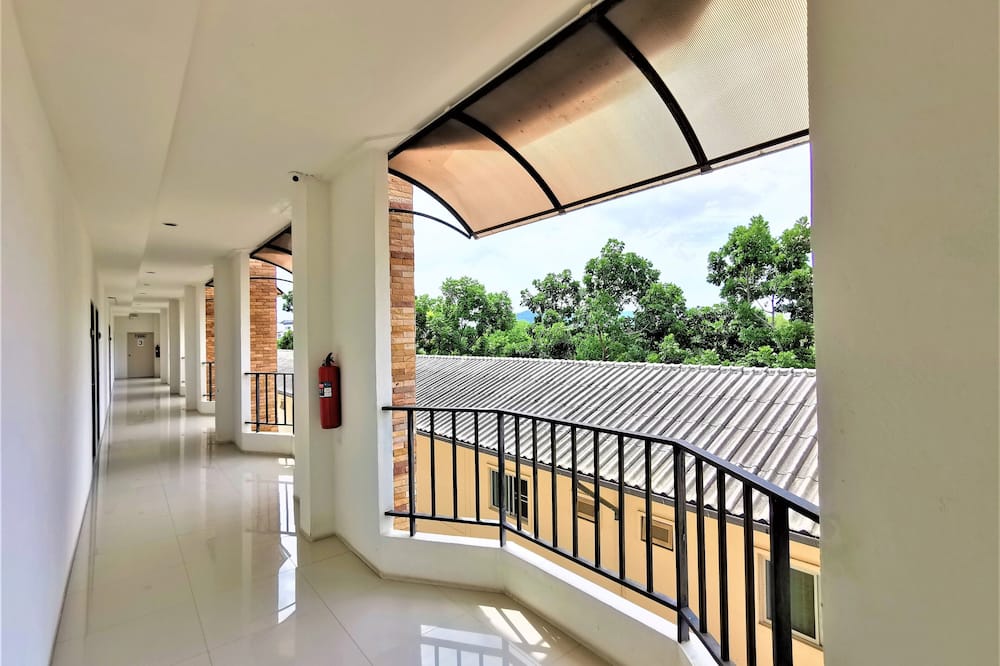 Hua Hin Irooms Hotel