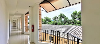 Hua Hin Irooms Hotel