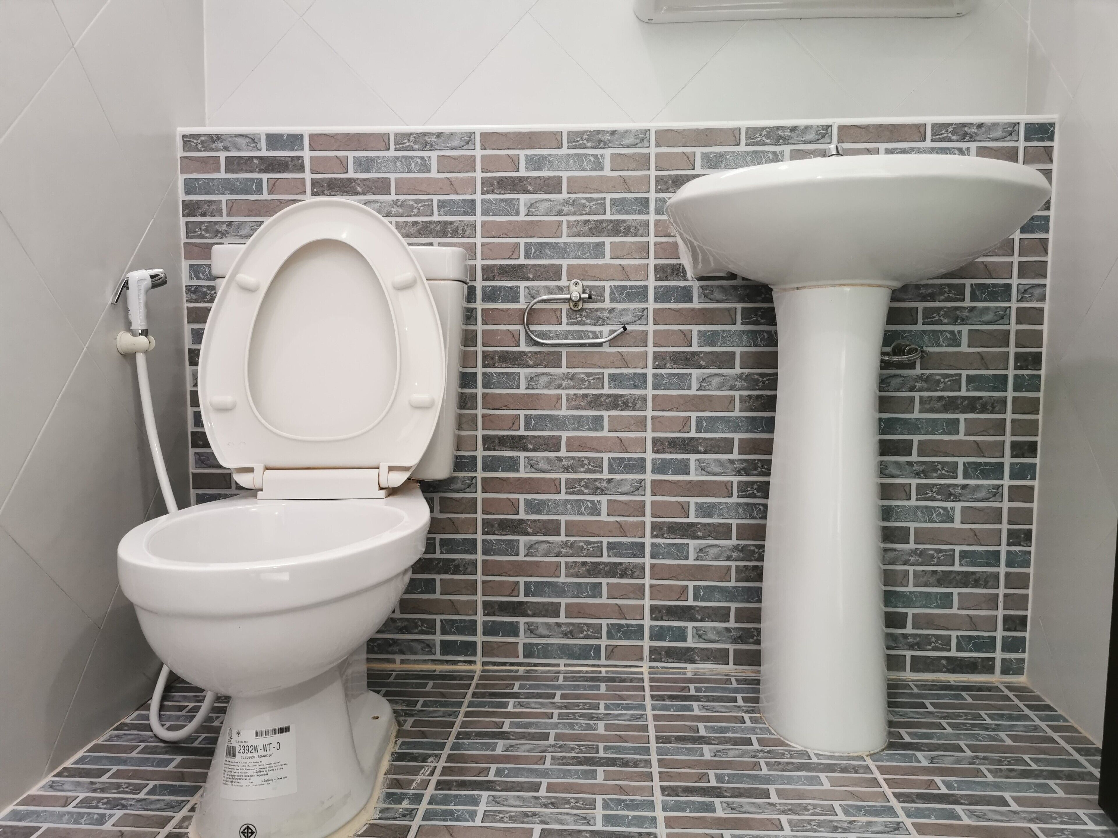 shower, bidet, towels