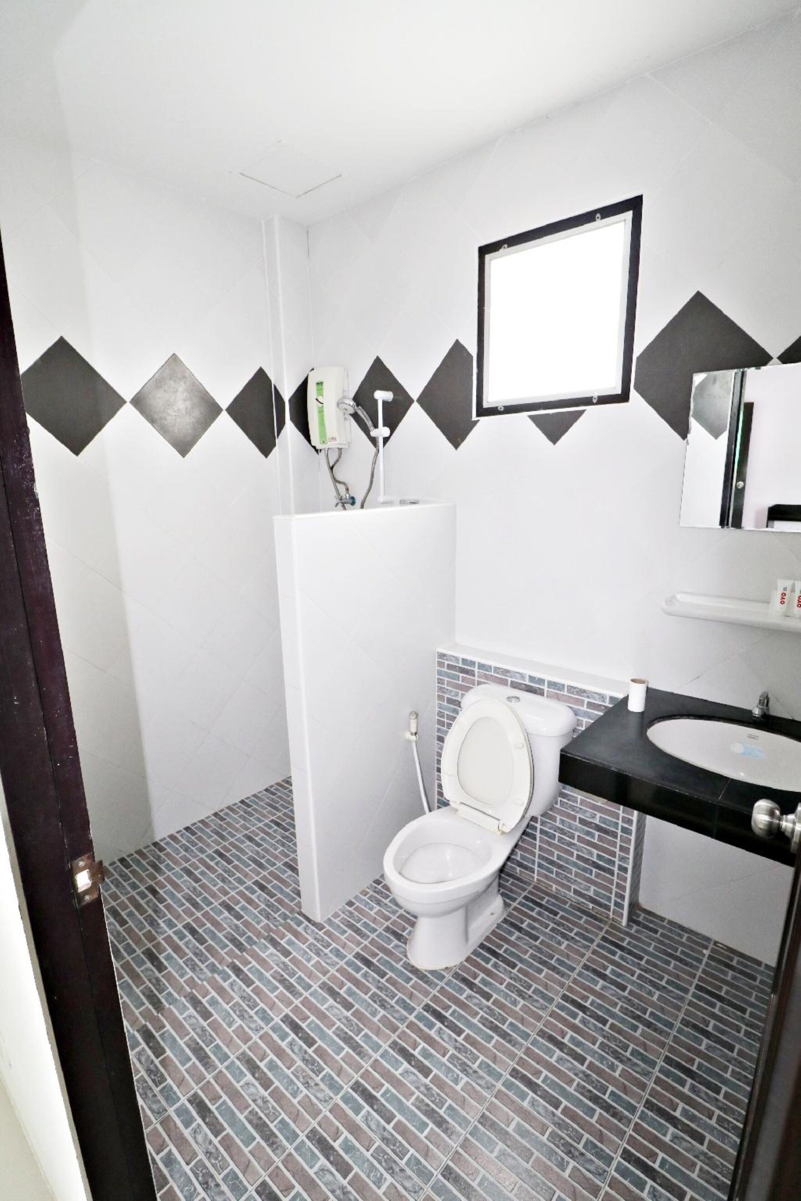family room | bathroom | shower, bidet, towels