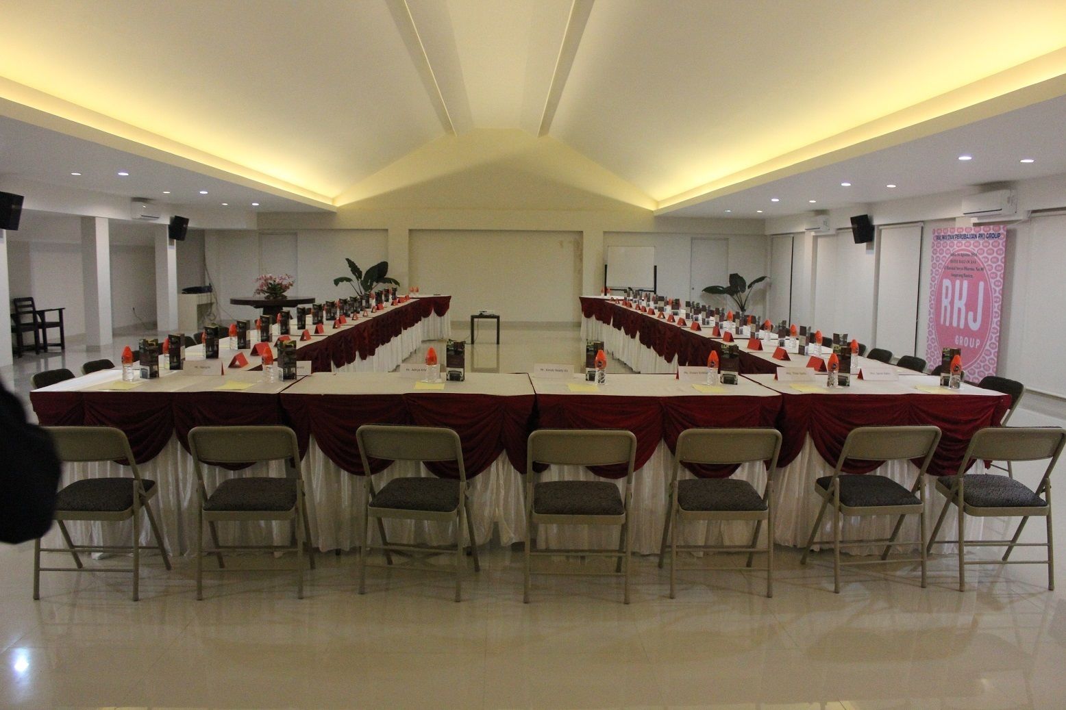 banquet hall