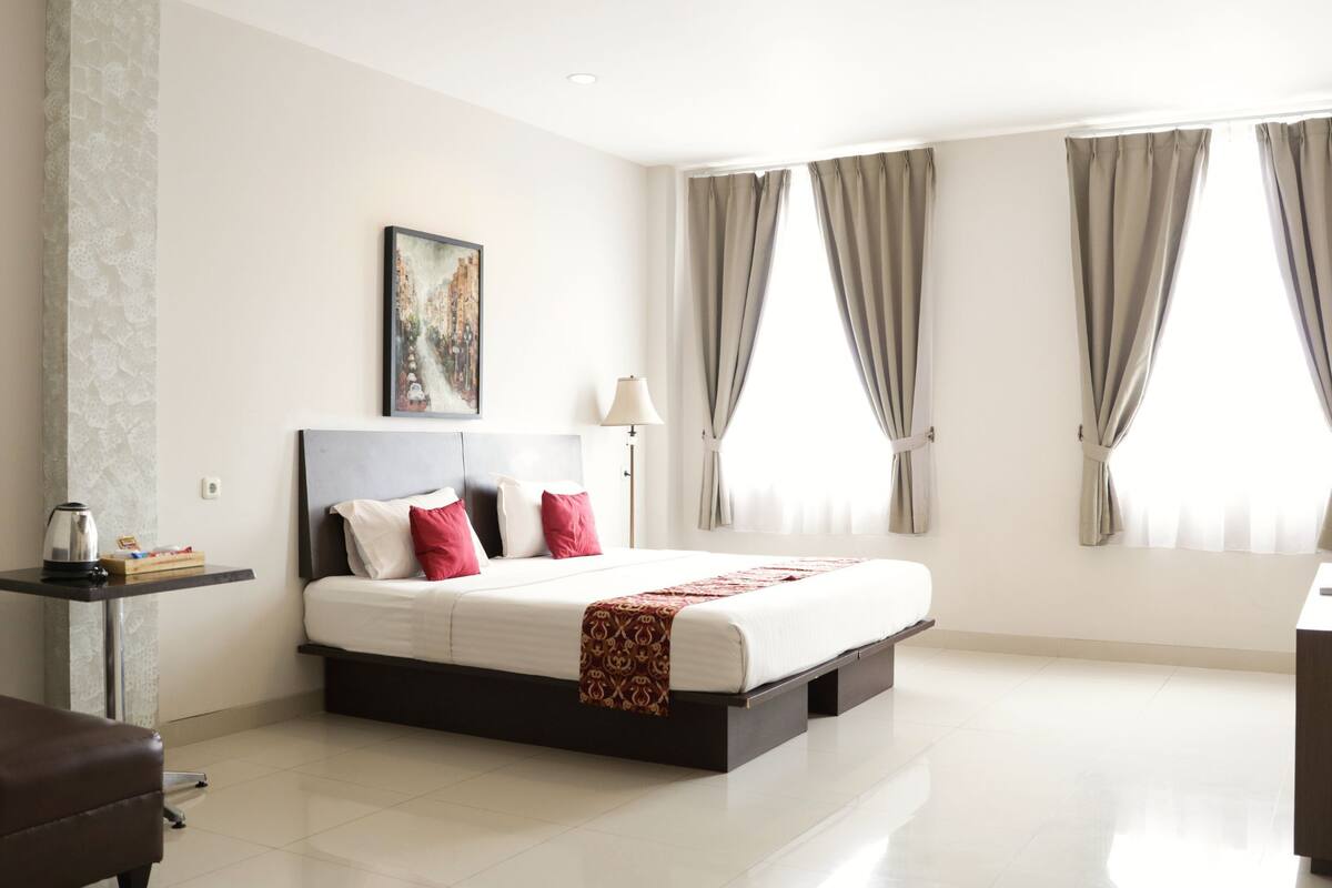 deluxe double or twin room | 1 bedroom, desk, blackout curtains, soundproofing