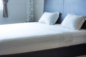 Superior Double or Twin Room | Desk, blackout drapes, soundproofing, rollaway beds - Bale Ocasa (Tangerang)