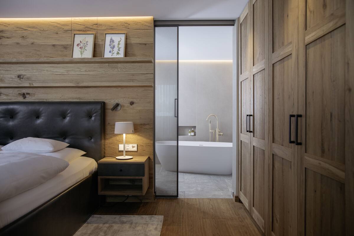 스위트, 산 전망 (Omeshorn - Balkon und Sauna) | 객실 내 금고, 무료 WiFi