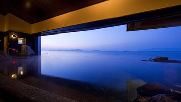 Tina de hidromasaje interior