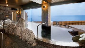 Indoor spa tub