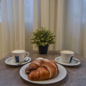 Desayuno buffet todos los días (con cargo) 