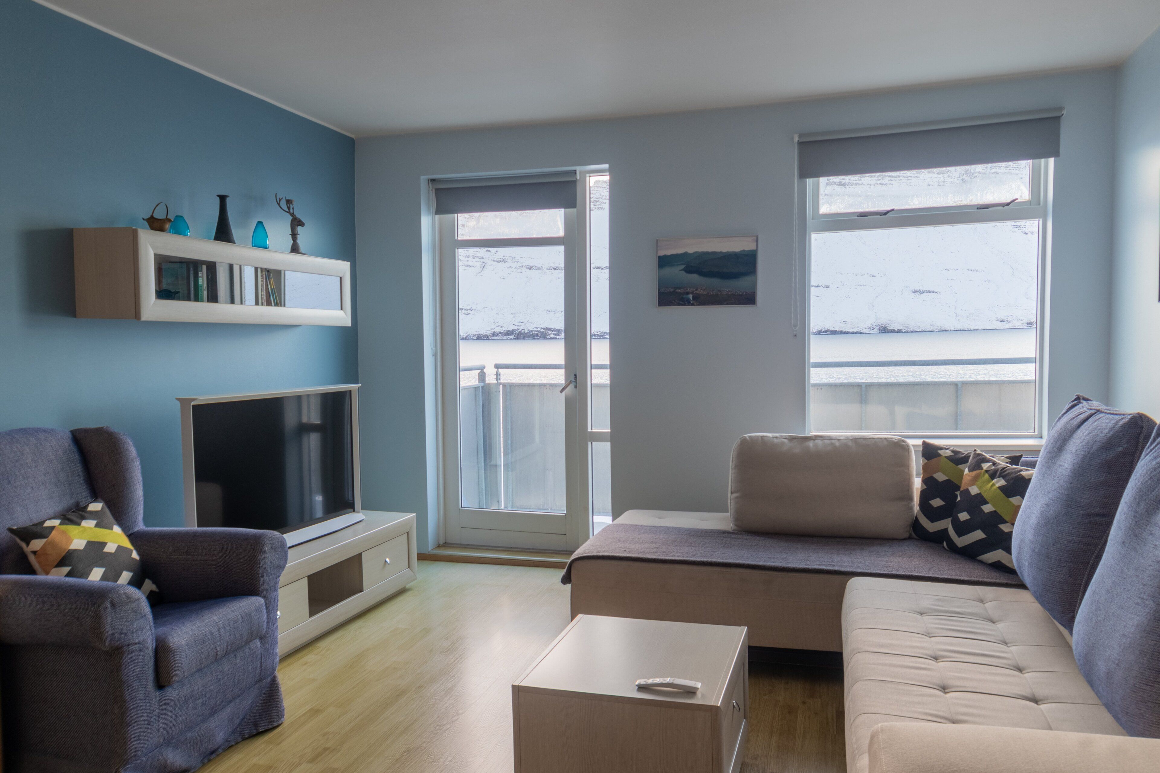 40-inch led tv with cable channels, tv