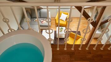 Executive Suite | In-room safe, desk, soundproofing, iron/ironing board