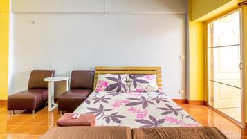Standard Room | Free WiFi, bed sheets