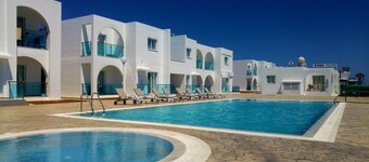 Kaos Hotel Apartments