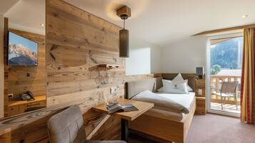 Hochwertige Bettwaren, Betten mit Memory-Foam-Matratzen, Zimmersafe