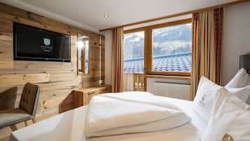 Hochwertige Bettwaren, Betten mit Memory-Foam-Matratzen, Zimmersafe