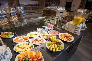 Tägliches inbegriffenes Frühstücksbuffet