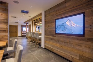 Sports bar - Alpenhof Hotel Garni Suprême (Zell am Ziller)
