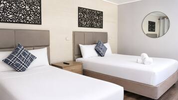 Deluxe Twin Room | Escritorio, espacio para trabajar con un portátil, cortinas opacas